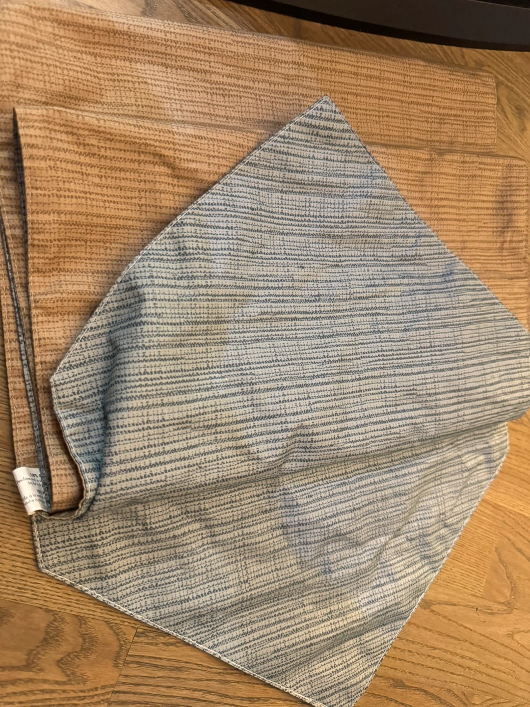 Two-Tone Table Runner - photo 5