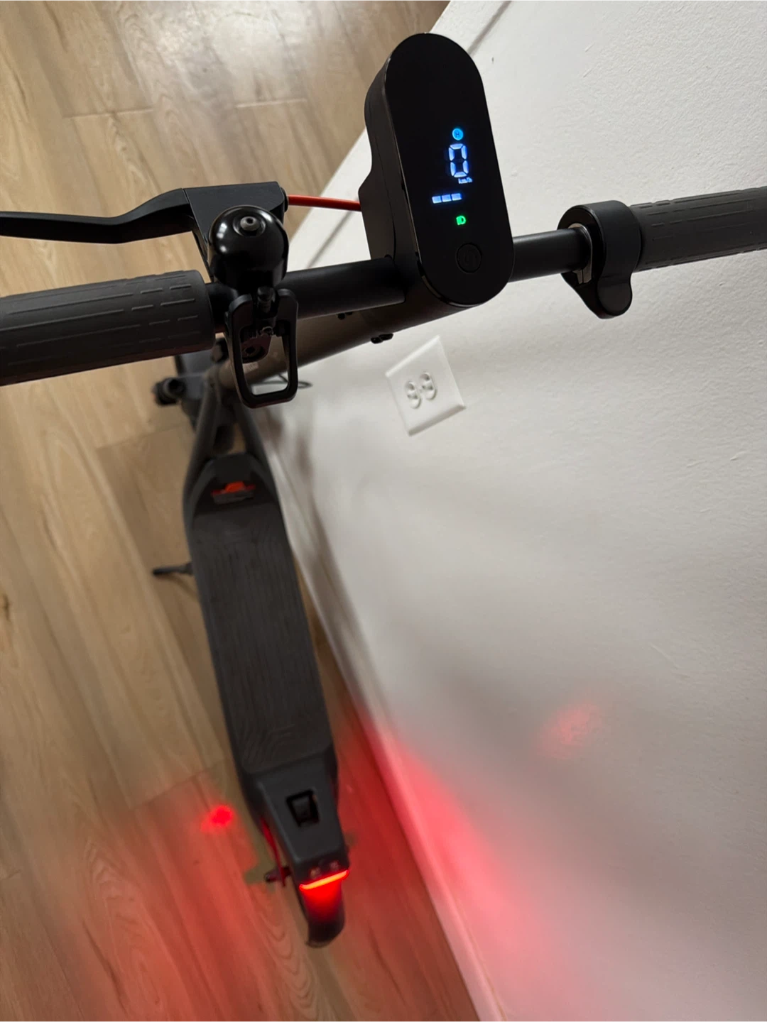 MegaWheels Electric Scooter - photo 3