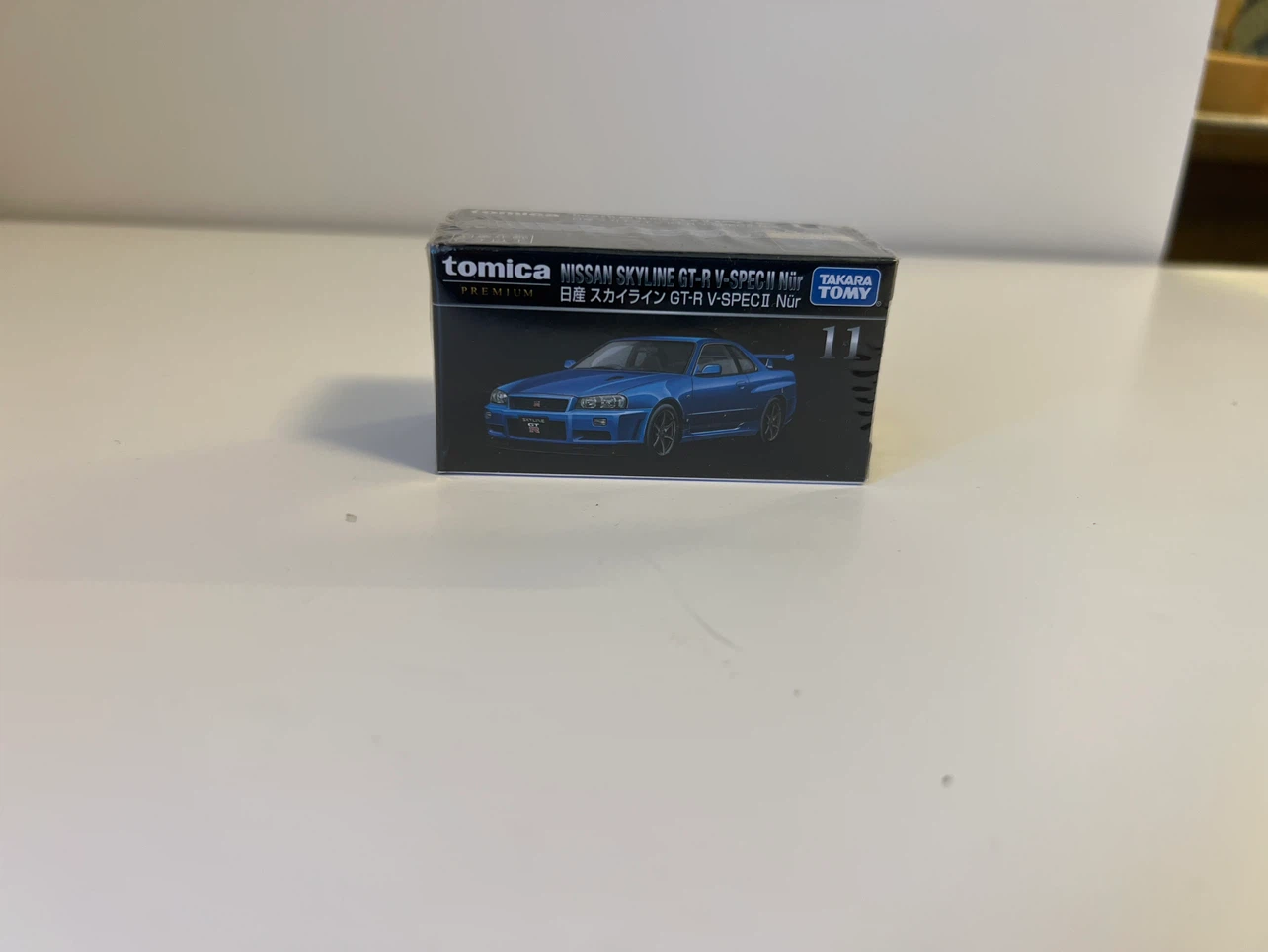 Tomica Premium Nissan Skyline GT-R V-Spec II Nur