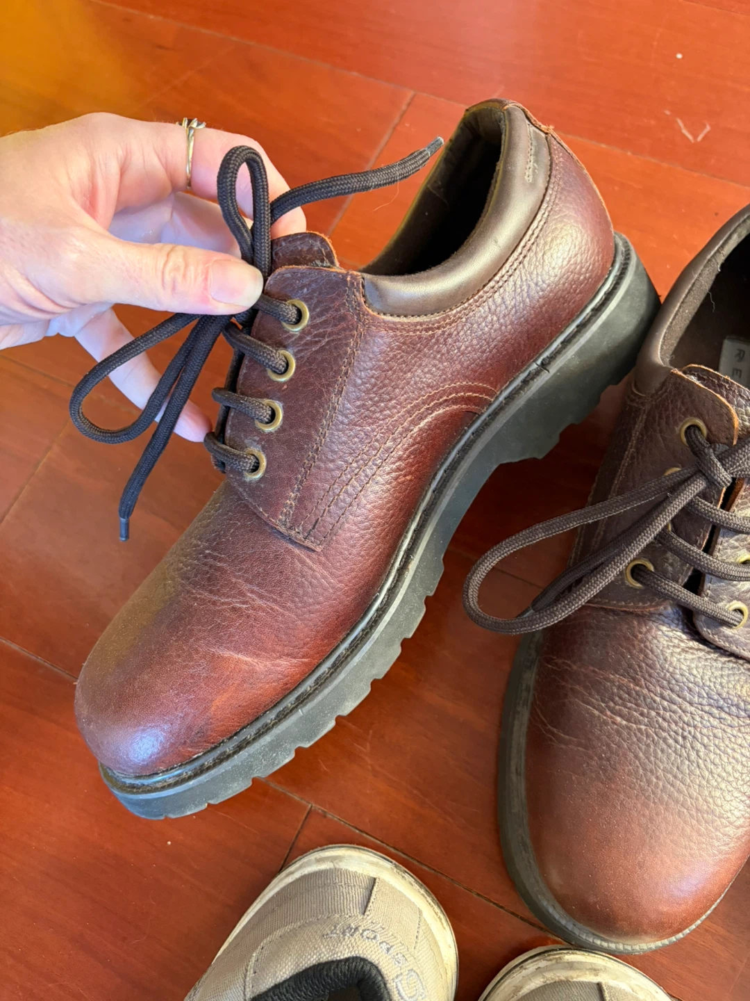 Assorted Men's Shoes Size 9 - photo 3