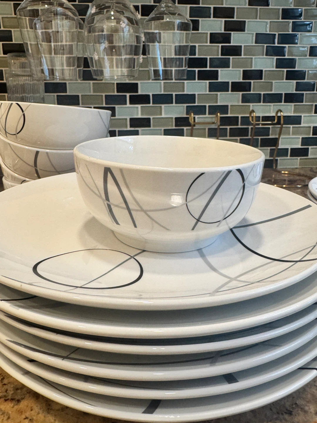 Set of White and Grey Geometric Pattern Dinnerware - photo 2