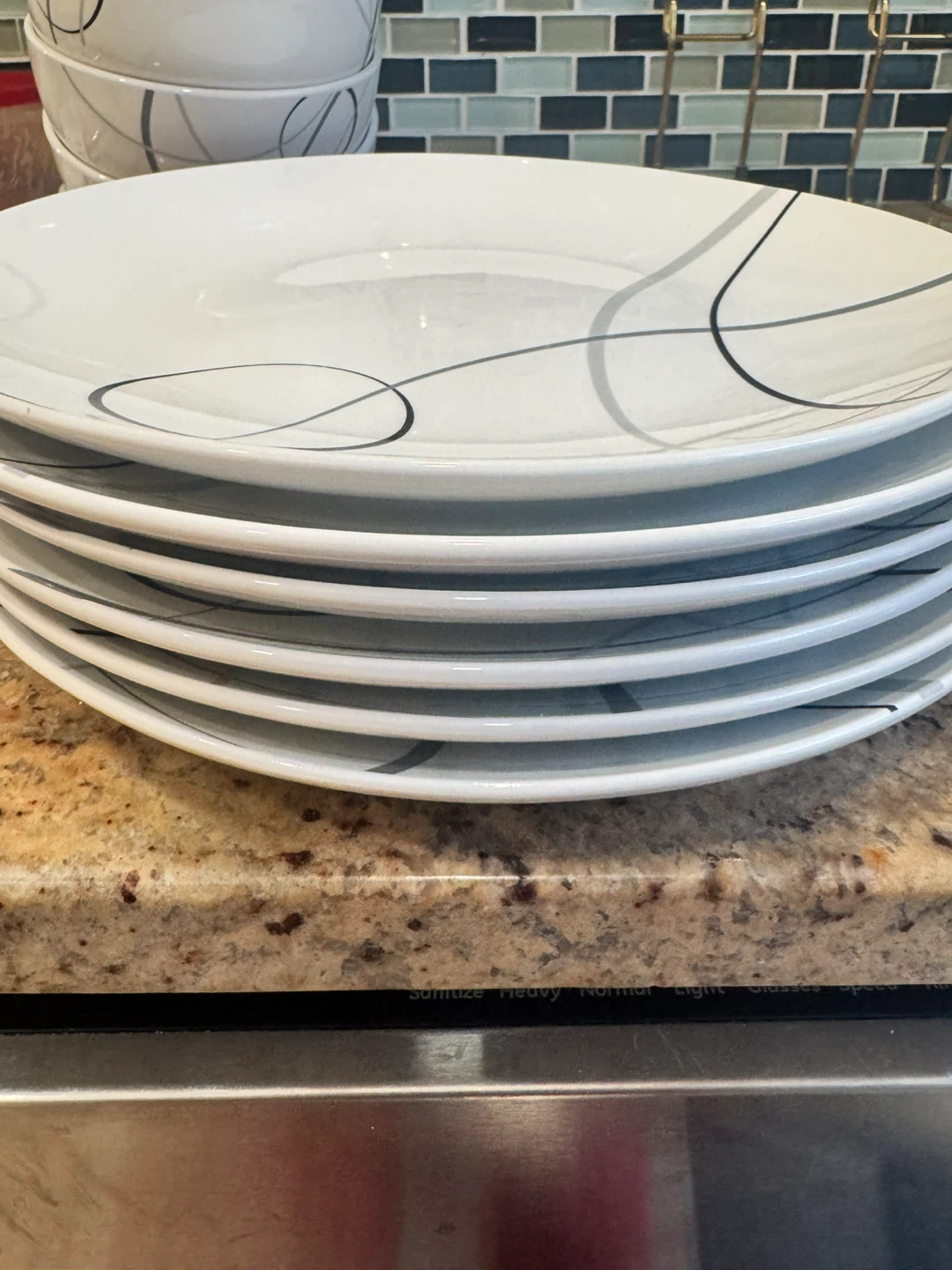 Set of White and Grey Geometric Pattern Dinnerware - photo 4