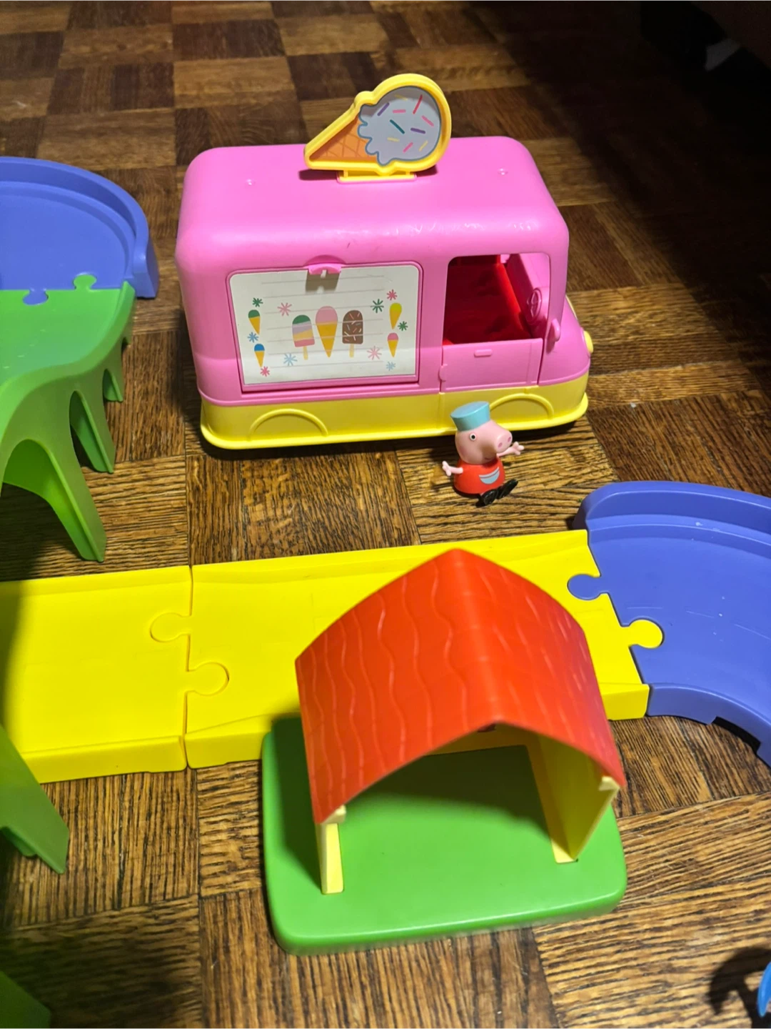 Peppa Pig Playset and Figure Bundle - photo 3