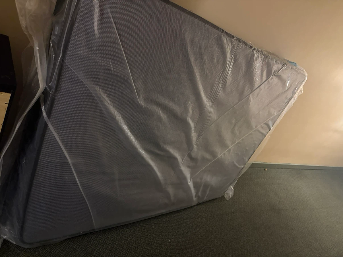Negotiable queen mattress - photo 2
