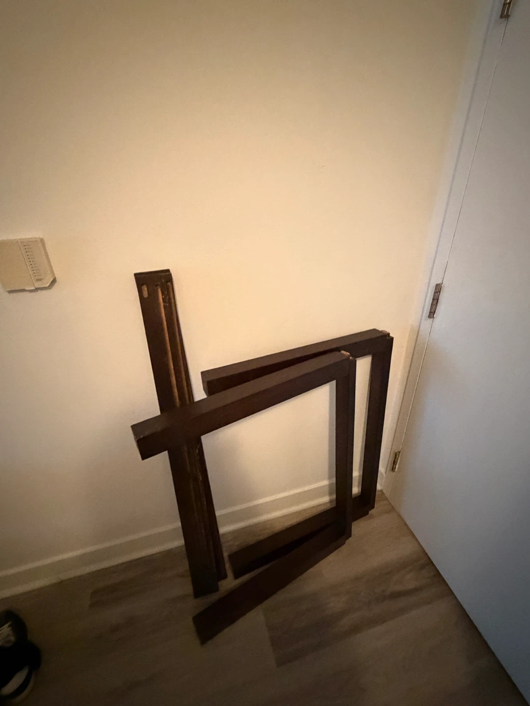 Free pickup Dark Brown Table - photo 2