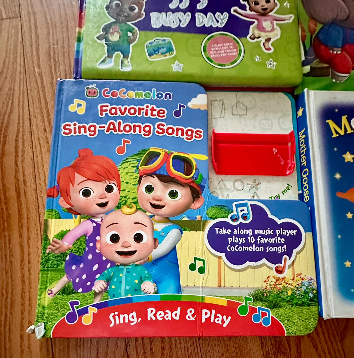Set of 4 Children's Story and Song Books - photo 3