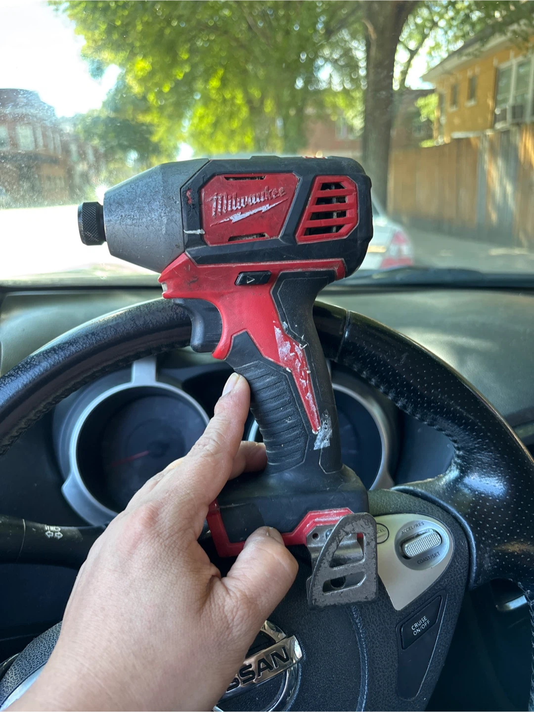 Milwaukee M18 Impact Driver - photo 2