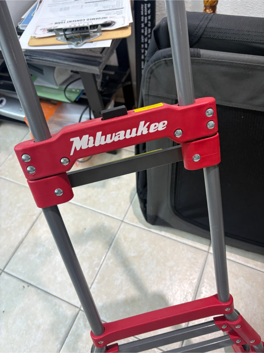 Milwaukee Foldable Hand Truck