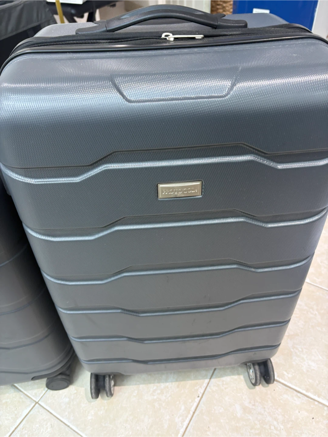 Protocol 2-Piece Hardside Luggage Set - photo 2