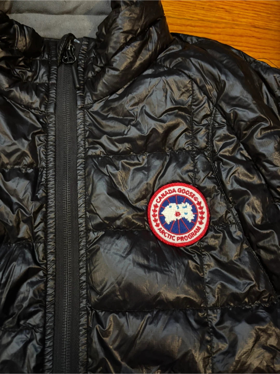 Canada Goose HyBridge Lite Vest - Size M - photo 2