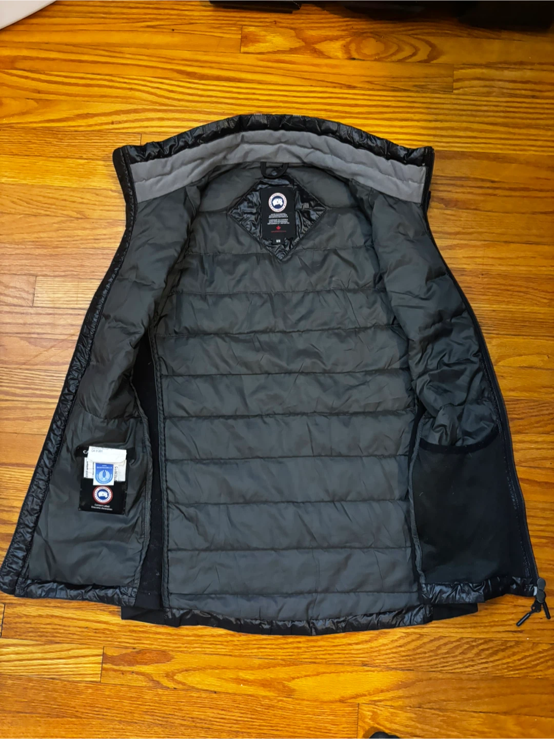 Canada Goose HyBridge Lite Vest - Size M - photo 4