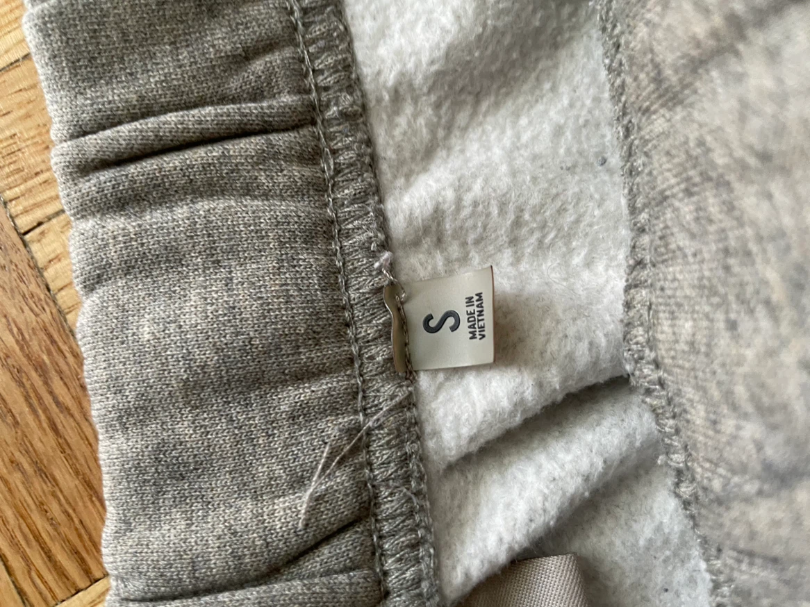 Essentials Fear of God Grey Shorts - photo 5