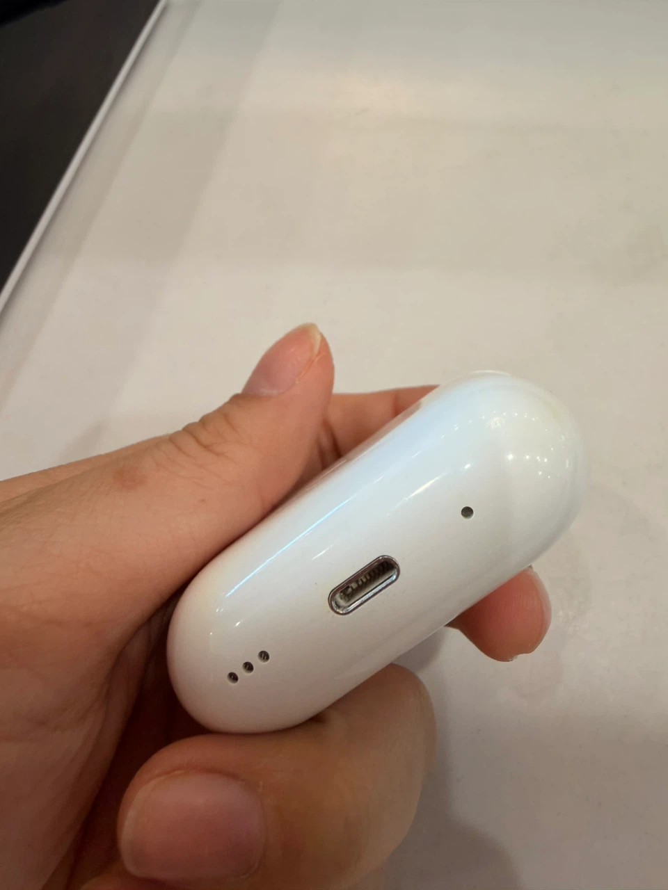 Fair Condition Apple AirPods Pro 2 - photo 3