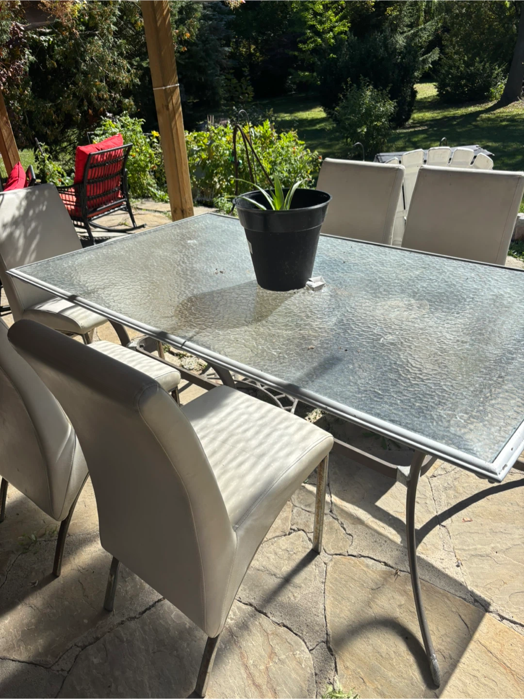Table - photo 2