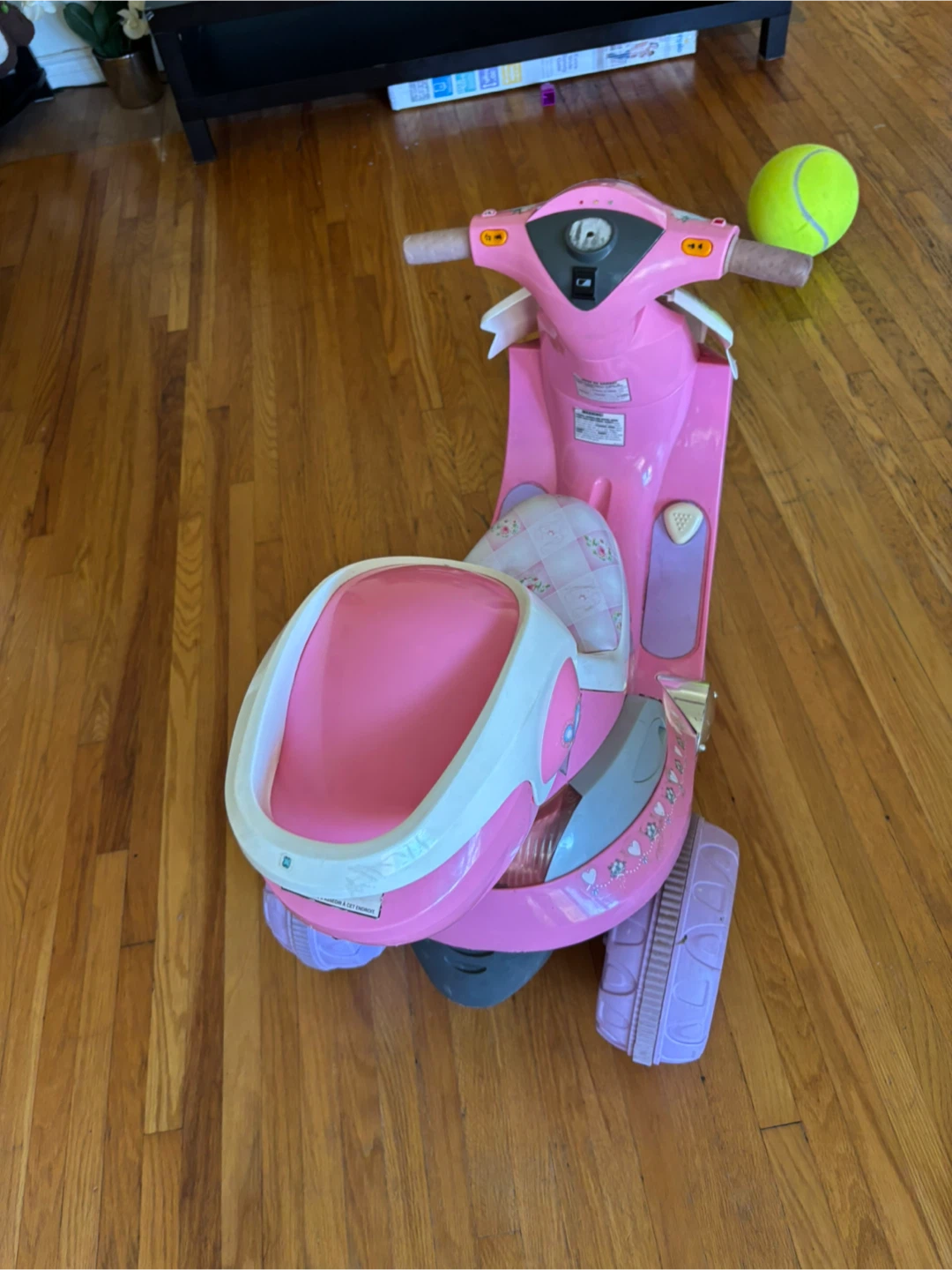 Disney Princess Dream Ride-On Scooter - photo 2