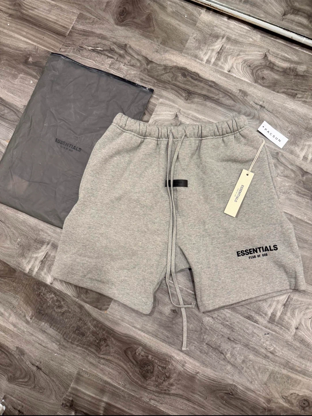 Essentials Fear of God Sweat Shorts Grey - photo 2