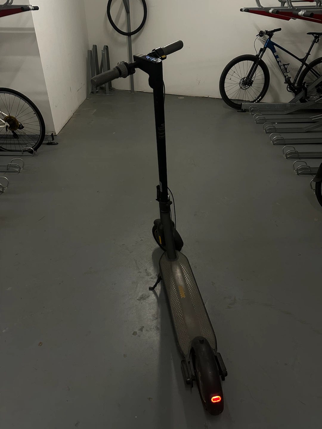 Ninebot Electric Scooter G30 - LOW MILEAGE