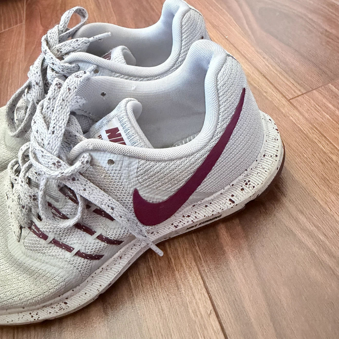 Nike Run Swift Running Shoes size 7 - photo 3