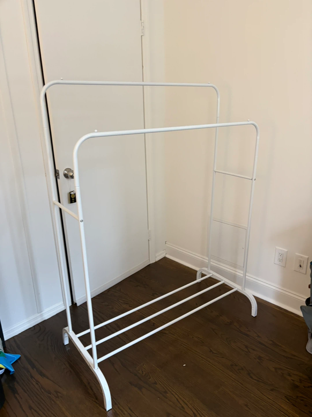 White Metal Double Clothing Rack - photo 2