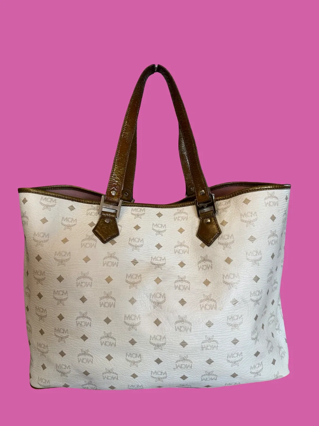 Authentic MCM Visetos Reversible Tote Travel - photo 2