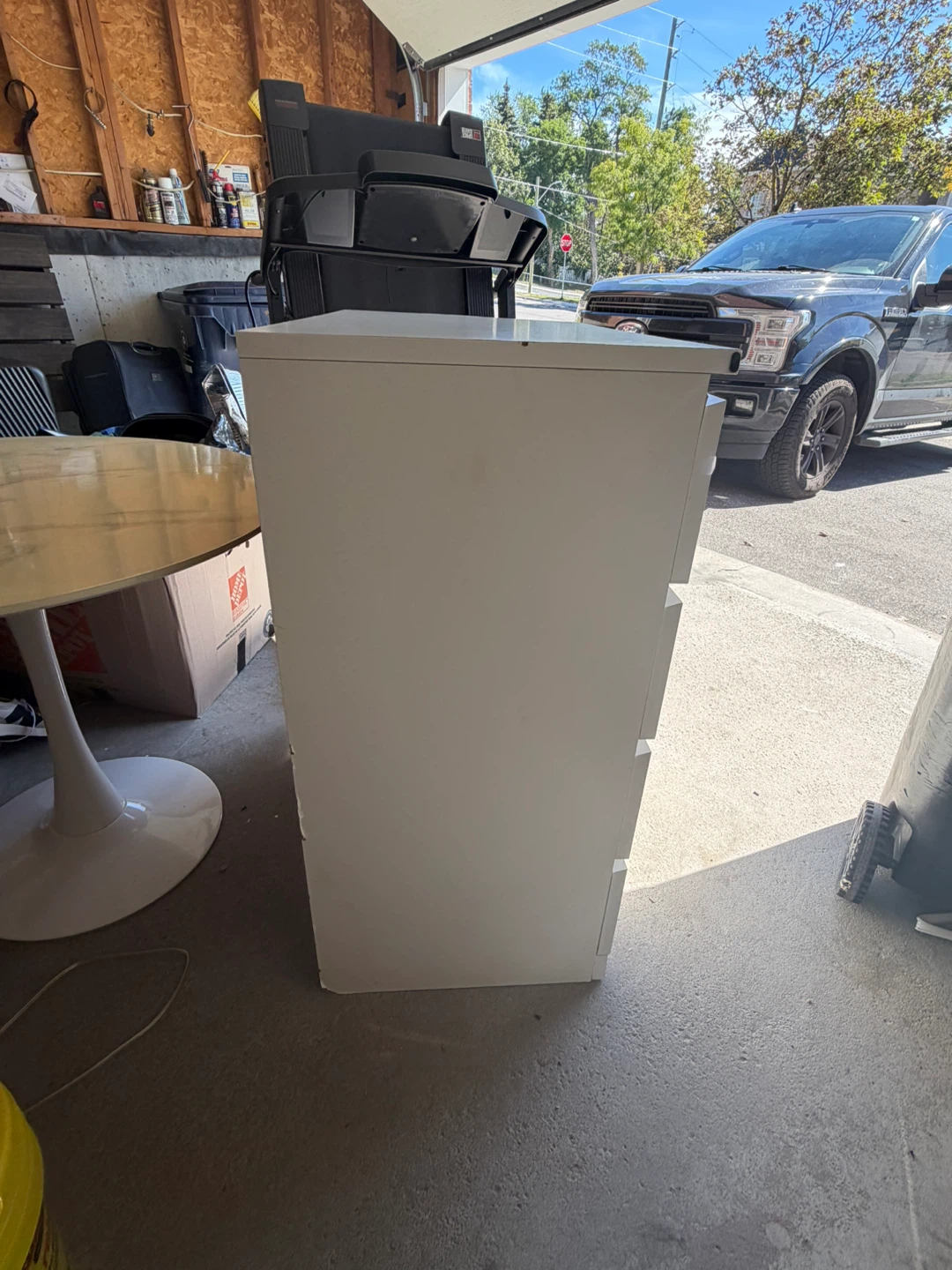 White 4-Drawer Dresser - photo 3