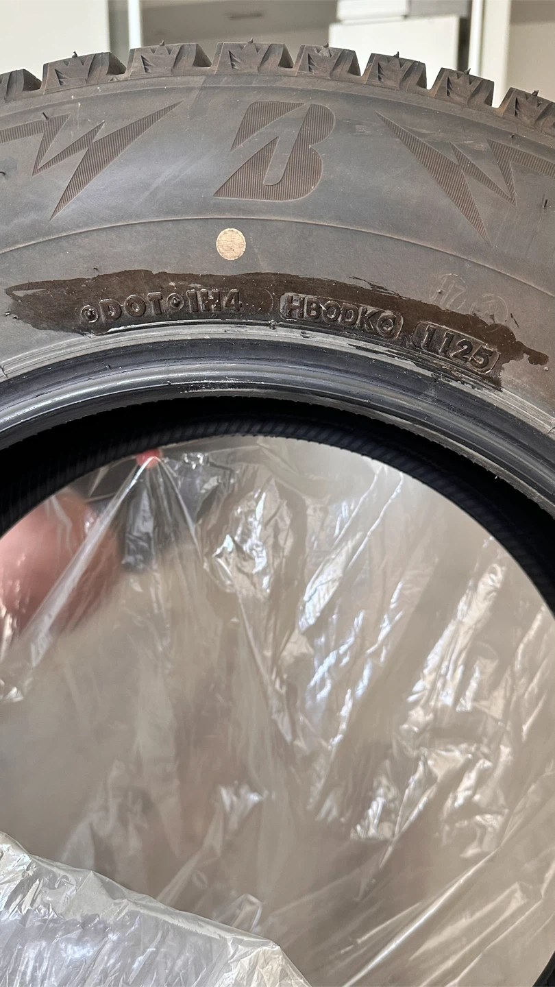 Winter tires- Bridgestone Blizzak- set of 4 Tires - photo 4