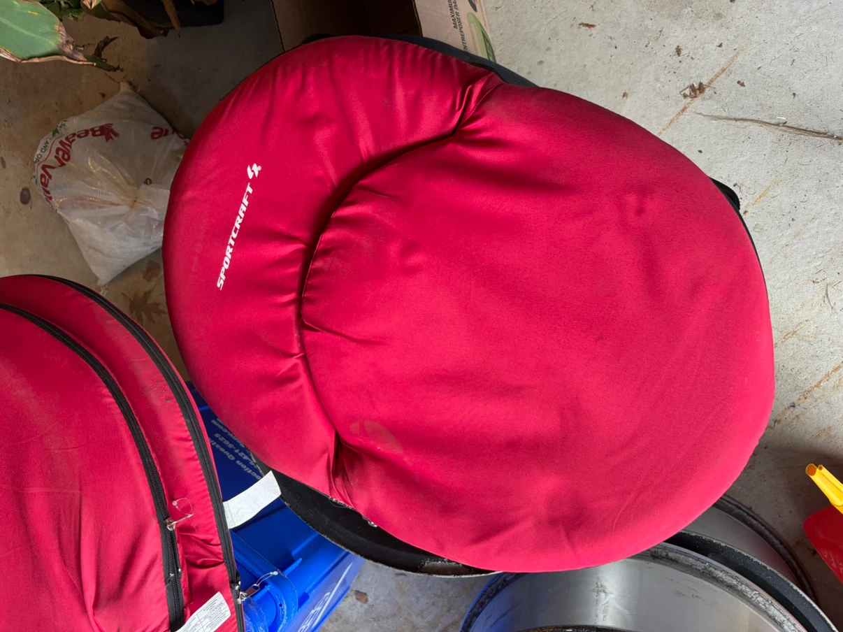 Sportcraft Red Stadium Seats x3 - photo 2