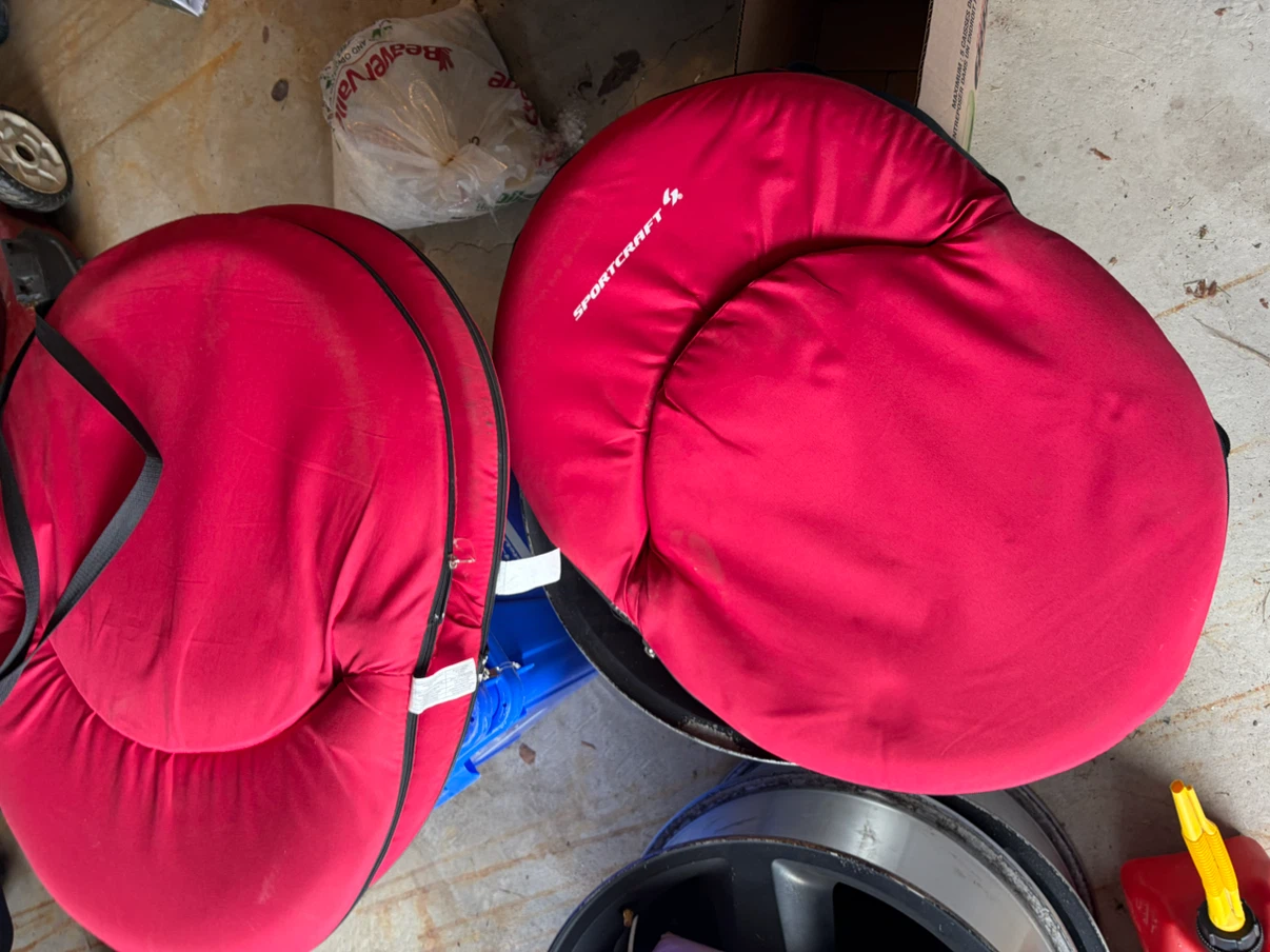 Sportcraft Red Stadium Seats x3 - photo 3