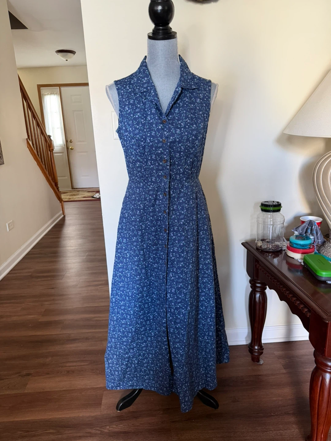 Blue Floral Sleeveless Button-Front Dress 100% cotton size 8 - photo 4