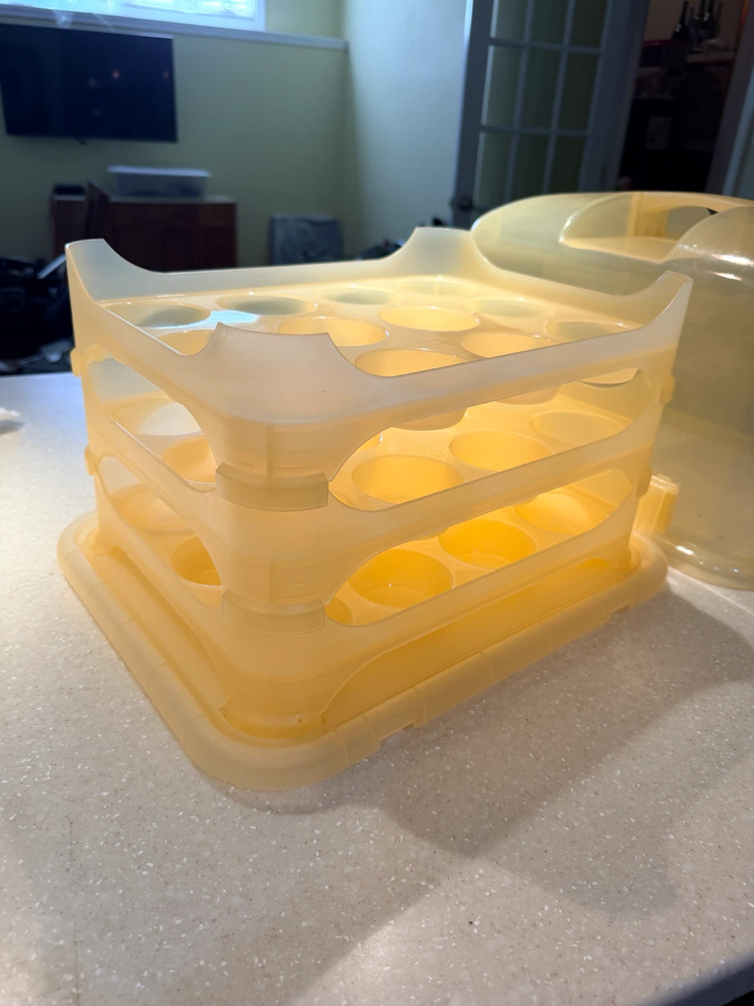 Yellow Plastic Cupcake Carrier - photo 2