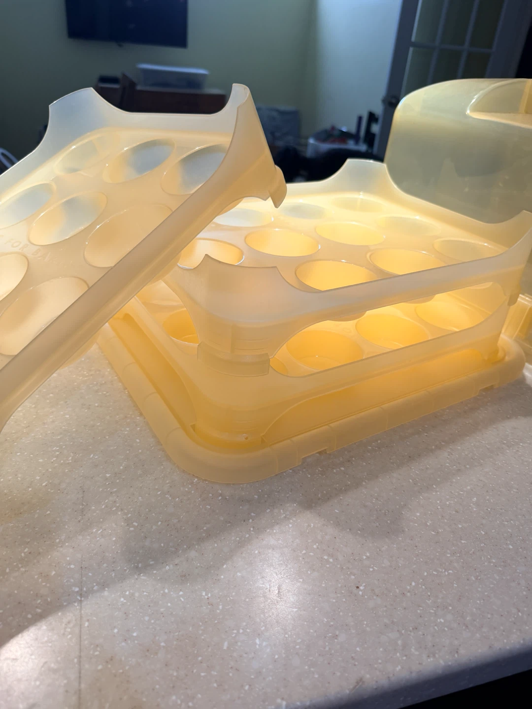 Yellow Plastic Cupcake Carrier - photo 3