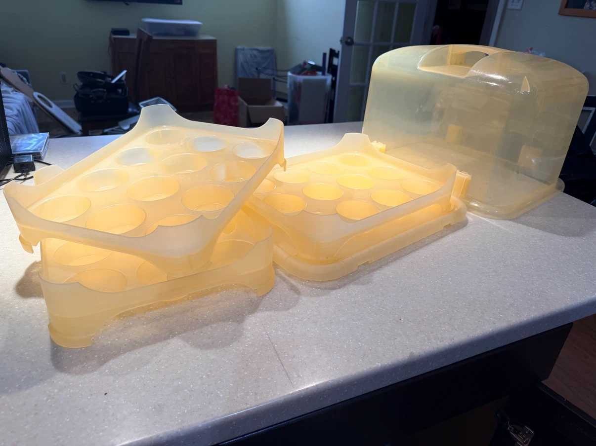 Yellow Plastic Cupcake Carrier - photo 4