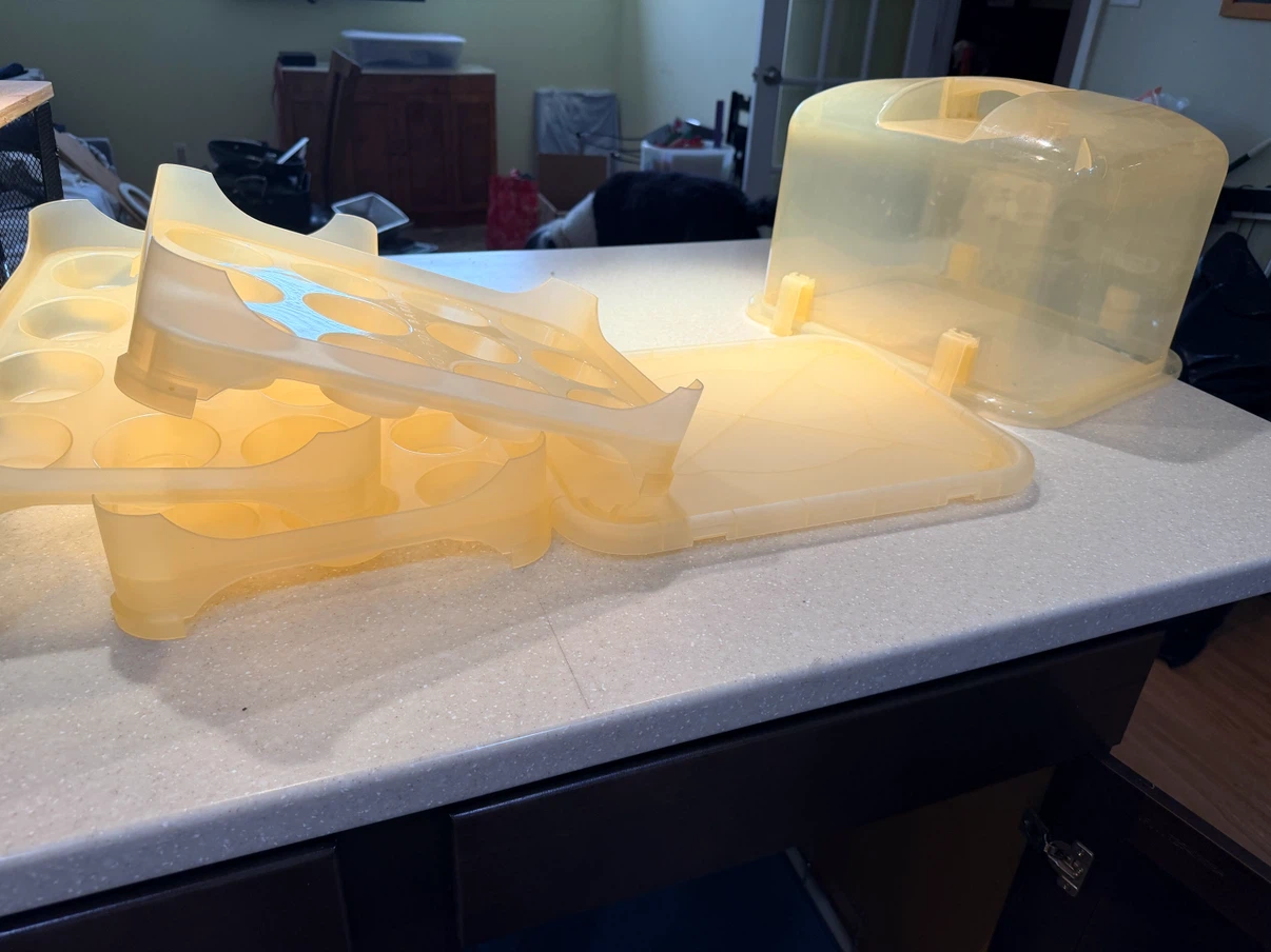 Yellow Plastic Cupcake Carrier - photo 5