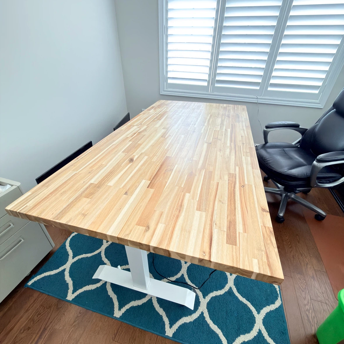 MotionGrey Standing Desk with Wood Top