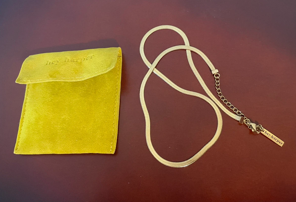Nassau gold chain necklace