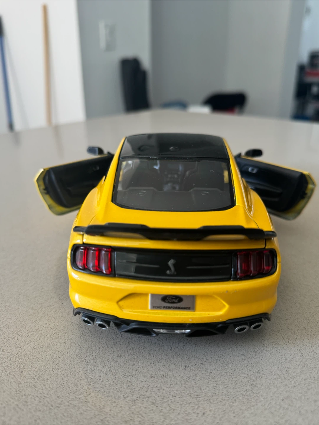 Ford Mustang Shelby Diecast Model Car - photo 3