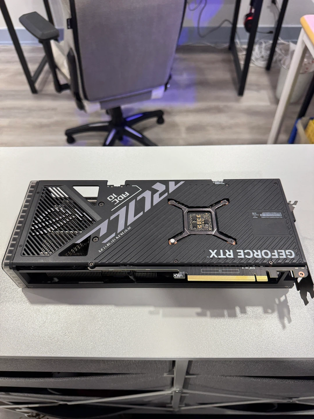 ASUS ROG Strix GeForce RTX 4070 Ti Graphics Card - photo 5