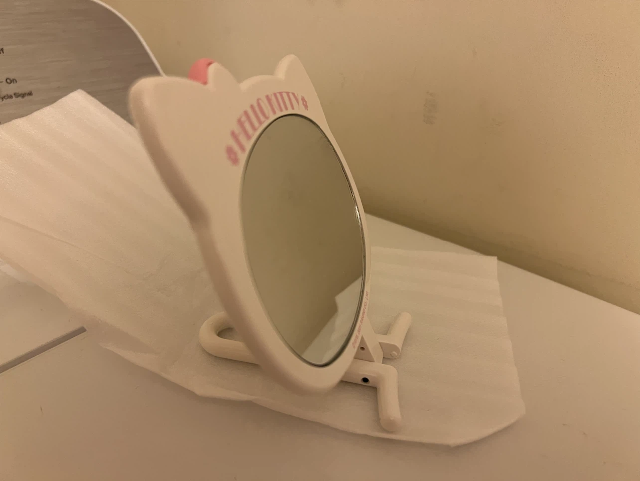 Sanrio Hello Kitty Hand Mirror - photo 3