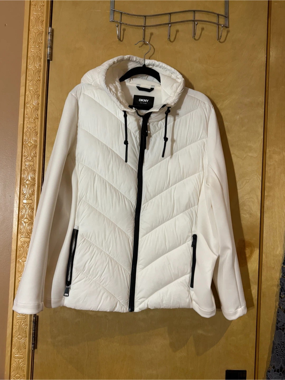DKNY White Quilted Hooded Jacket XXL