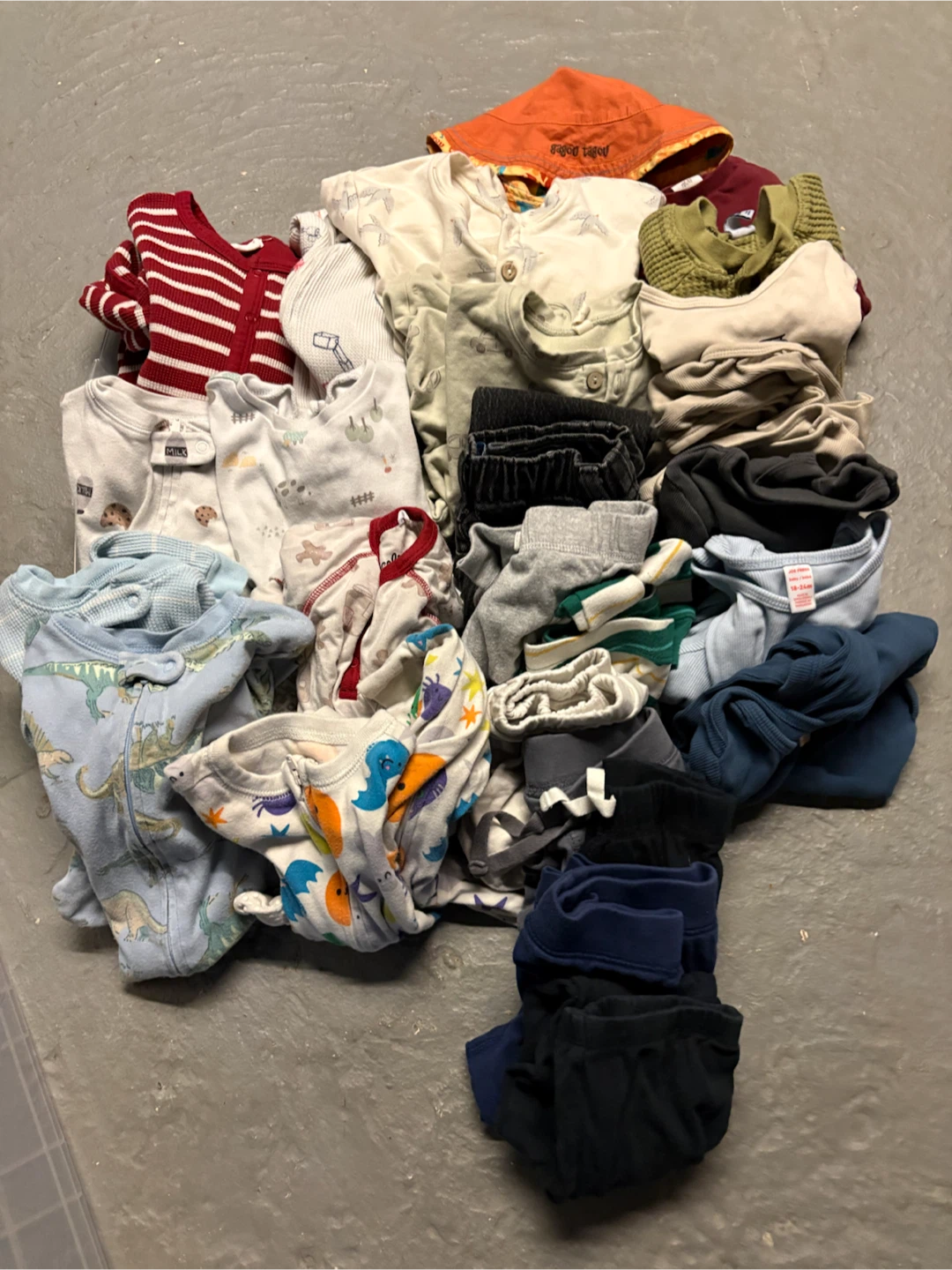 Baby clothing bundle size 12-24 months