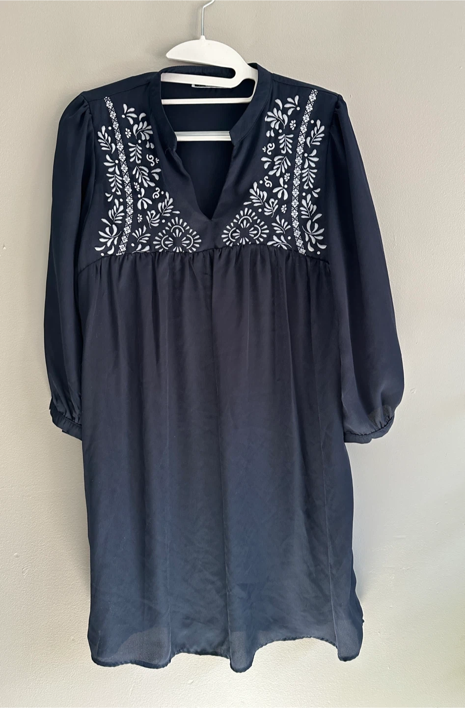 Embroidered Tunic Top - Free - Size Small
