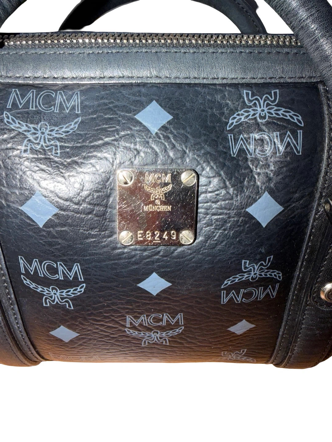 Authentic MCM Visetos Black Handbag - photo 5
