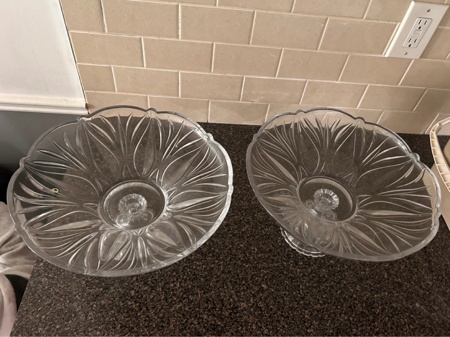 Set of Two Vintage Pedestal Crystal Bowls - photo 3