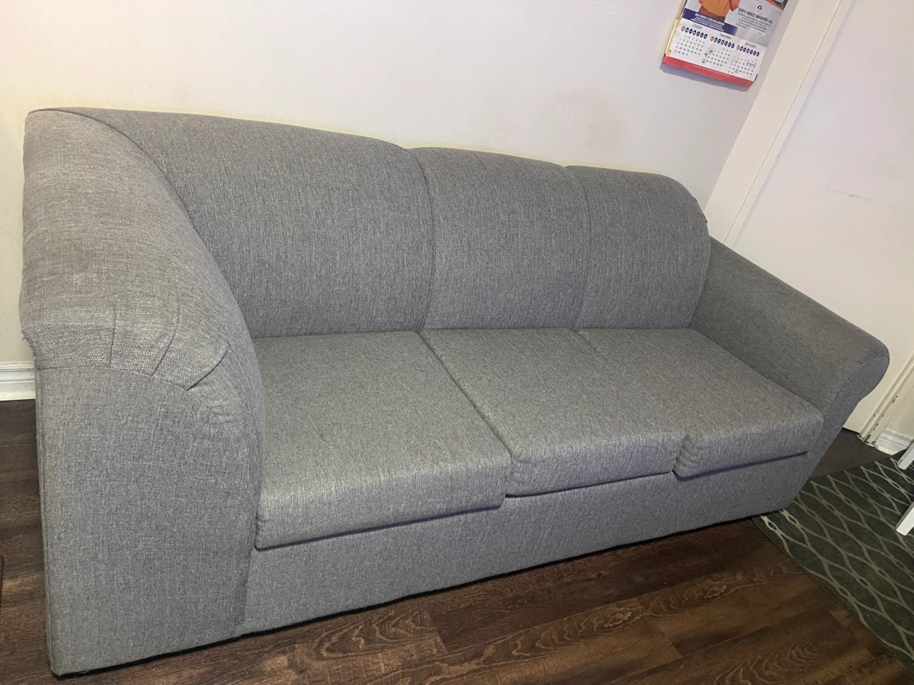 Large couch - photo 2