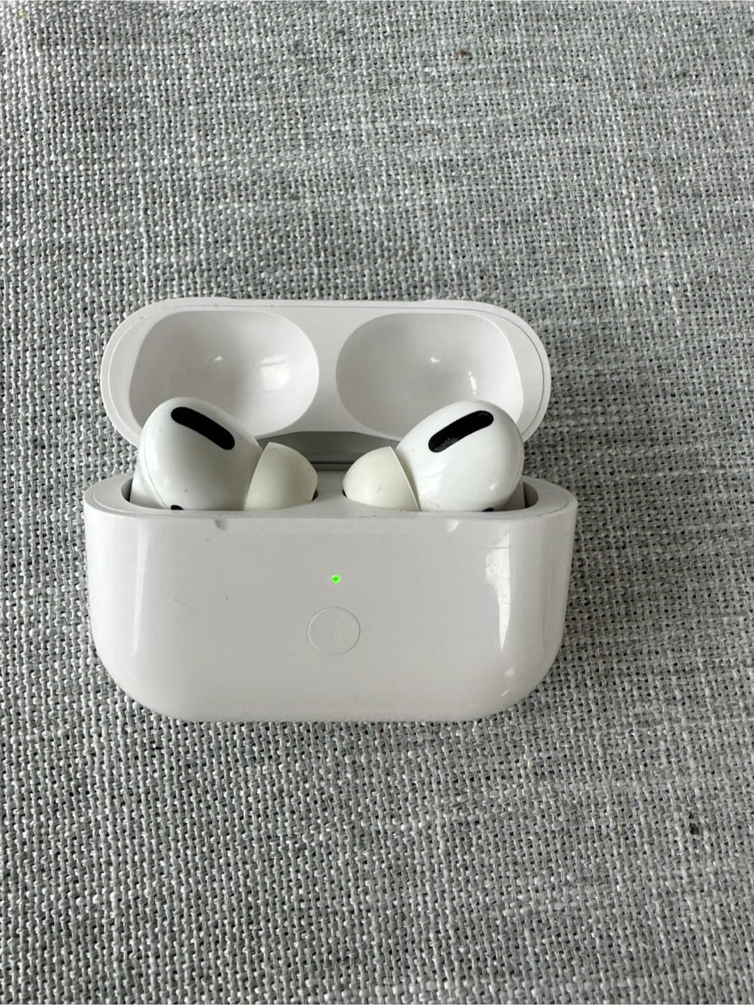 Apple AirPods Pro 2 Earbuds with Charging Case - photo 2