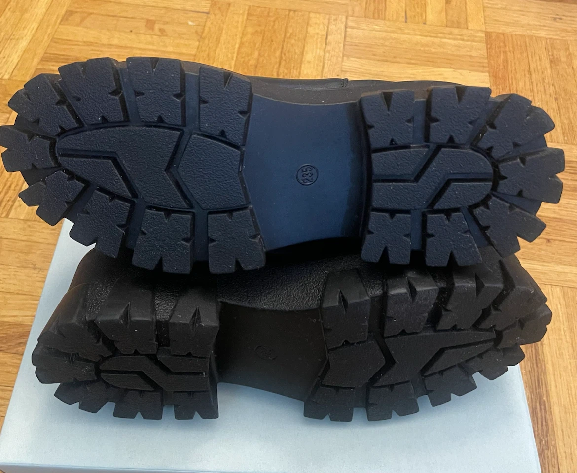 Black Boots with Chunky Sole - photo 3