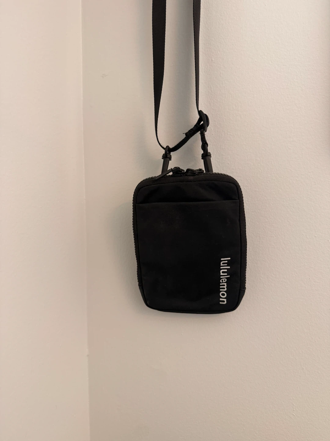 Lululemon Easy Access Crossbody Bag - photo 3