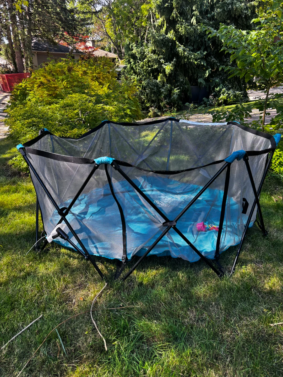 Regalo Portable Play Yard