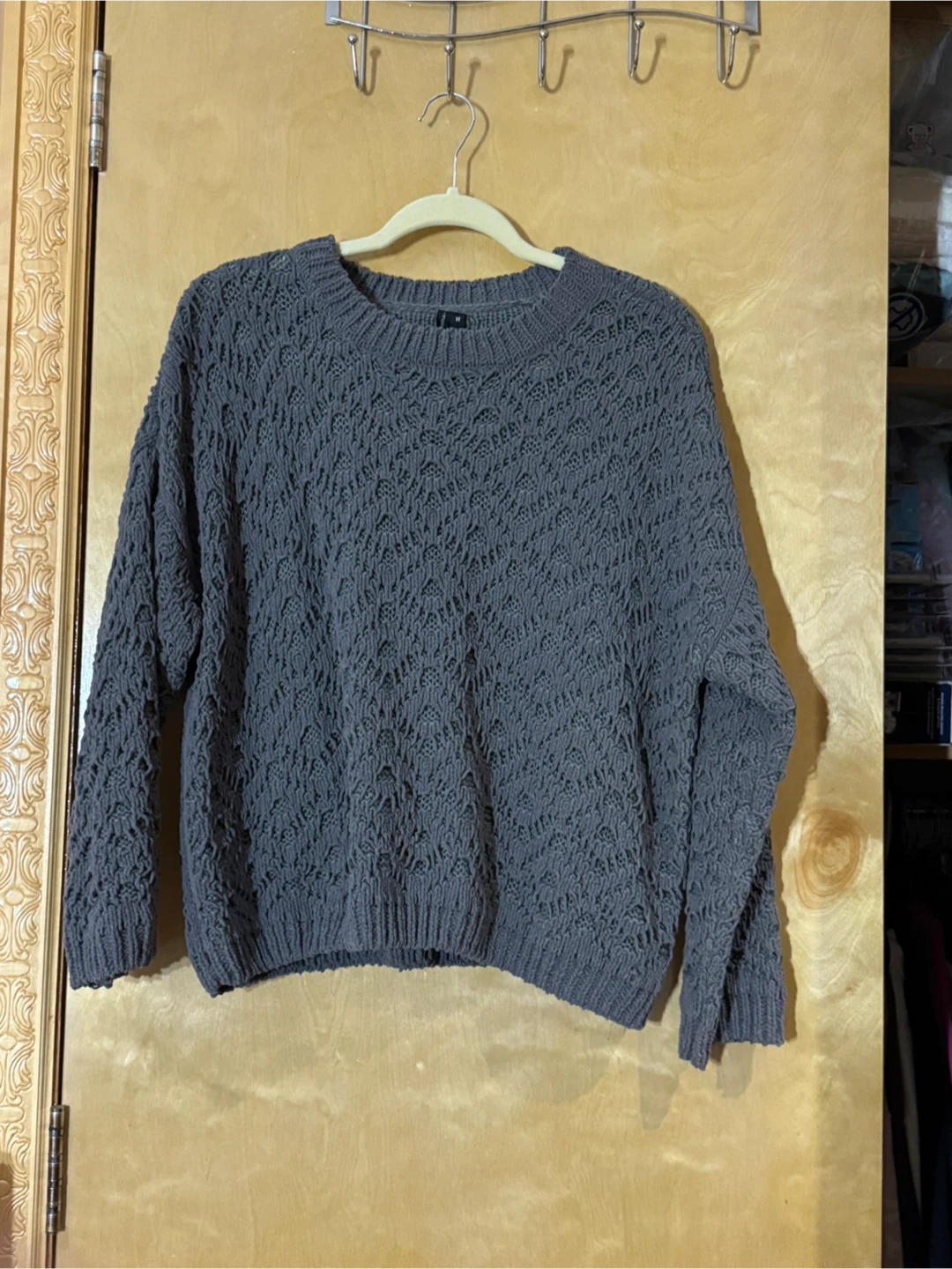 Moon & Madison Gray Knit Sweater