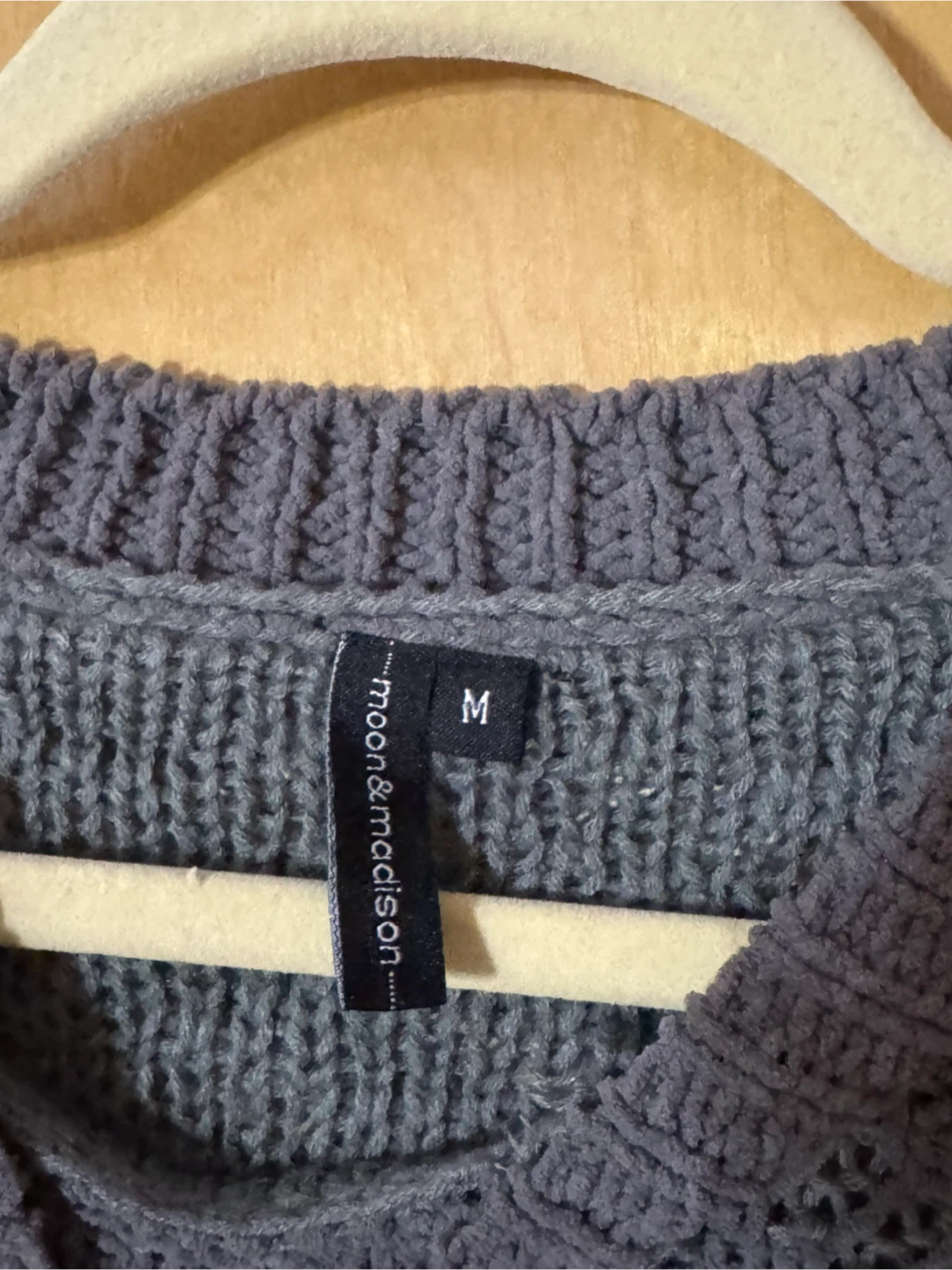 Moon & Madison Gray Knit Sweater - photo 4